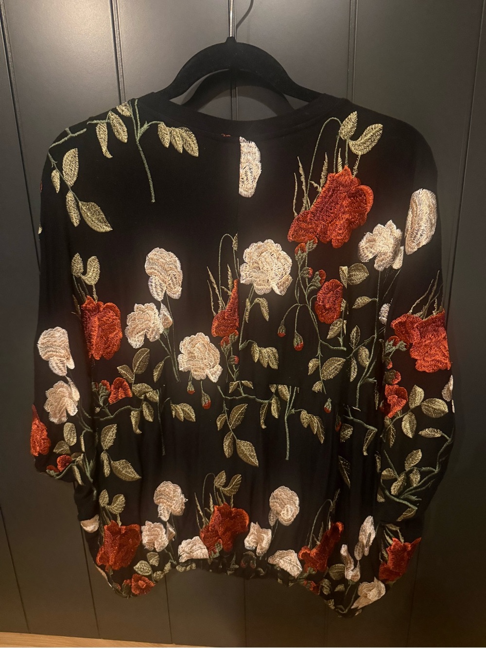 🌹 Anthropologie Akemi & Kin Allies Black Floral V-Neck Embroidered Blouse - Picture 8 of 14